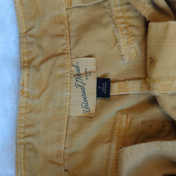 Universal Thread Women's Mustard Cargo Pants - Picture 3 of 3